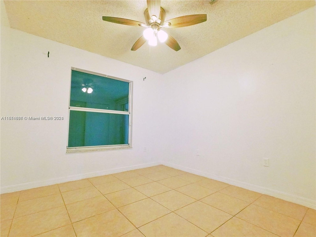 12981 Sw 251 Te - Photo 11