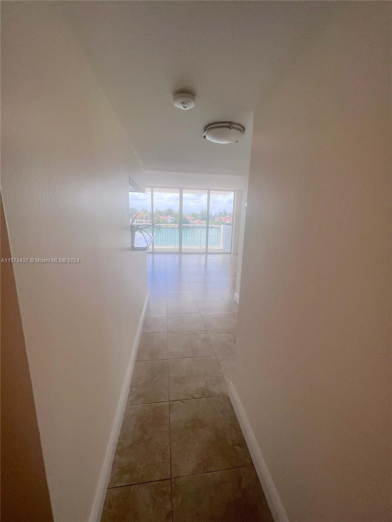 5838 Collins Ave - Photo 16