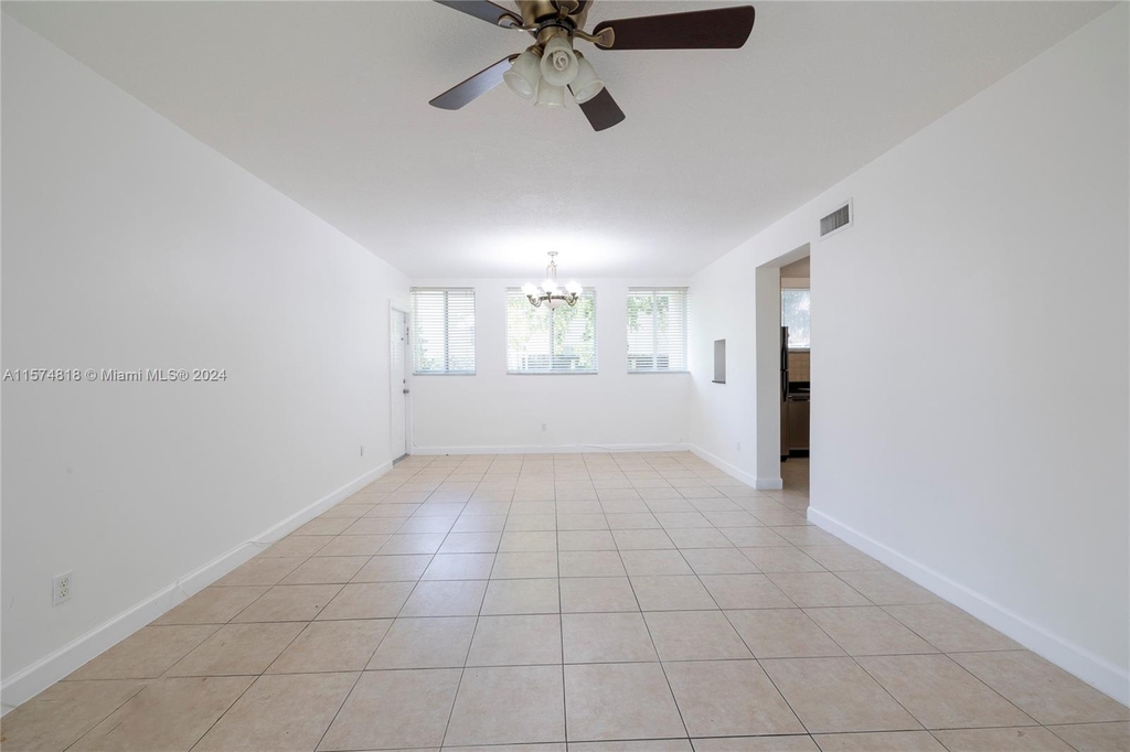 1025 Sw 7th Ave - Photo 4