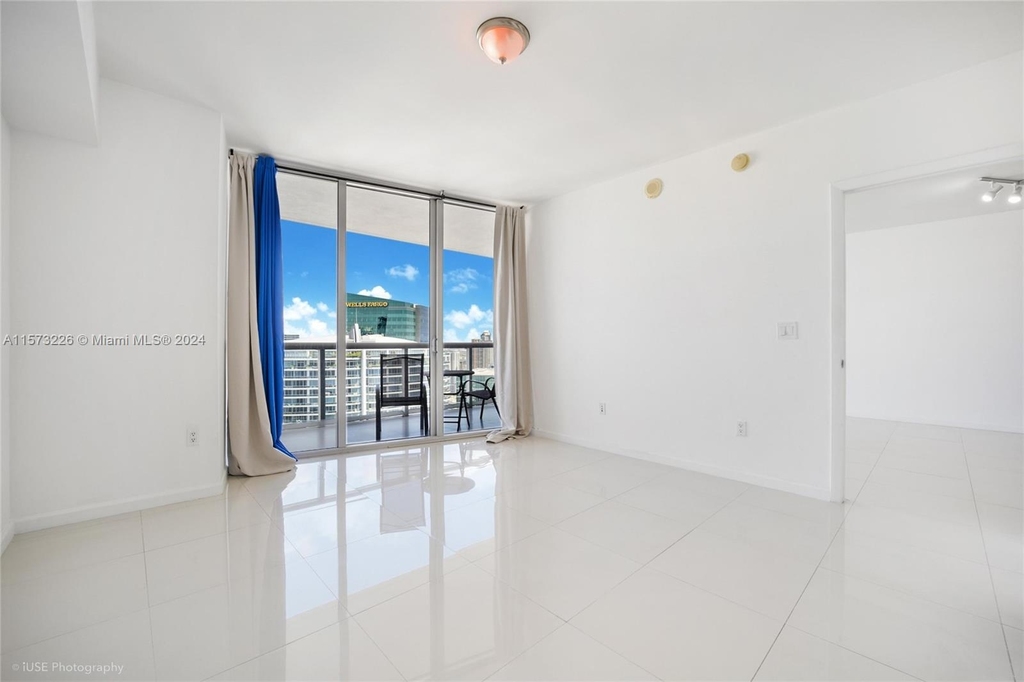 465 Brickell Ave - Photo 6