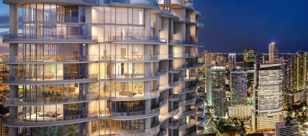 1000 Brickell Plz - Photo 2