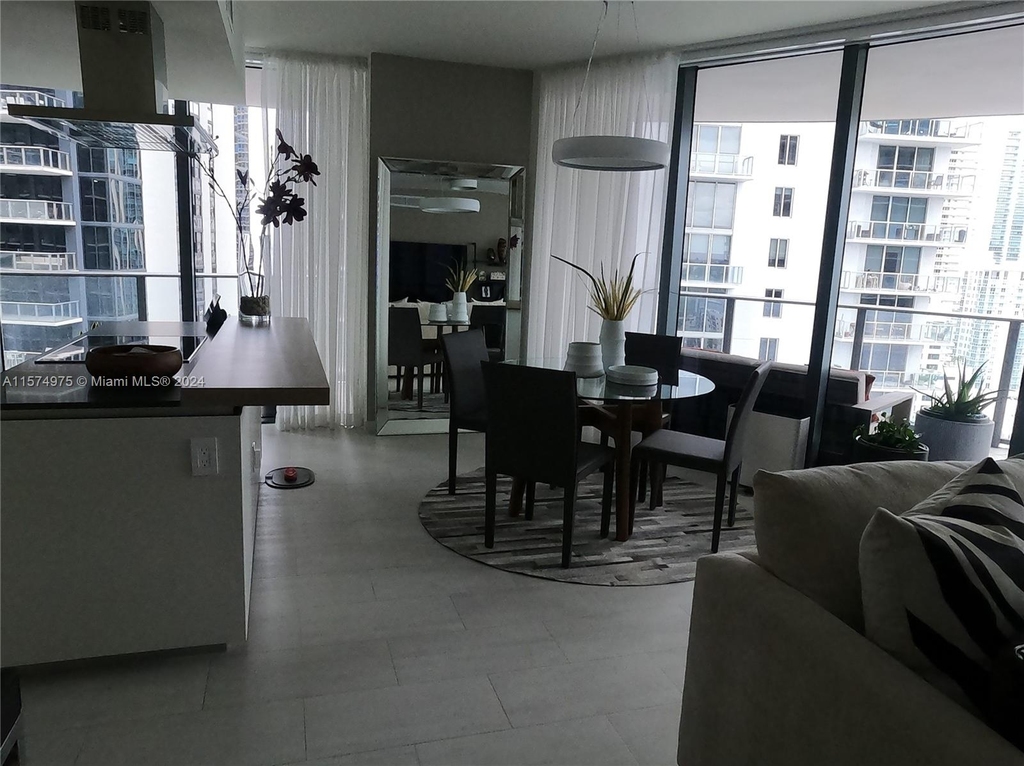 1000 Brickell Plz - Photo 11