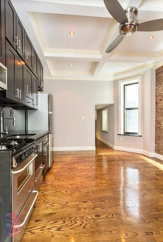 9 West 103rd Street - Photo 1