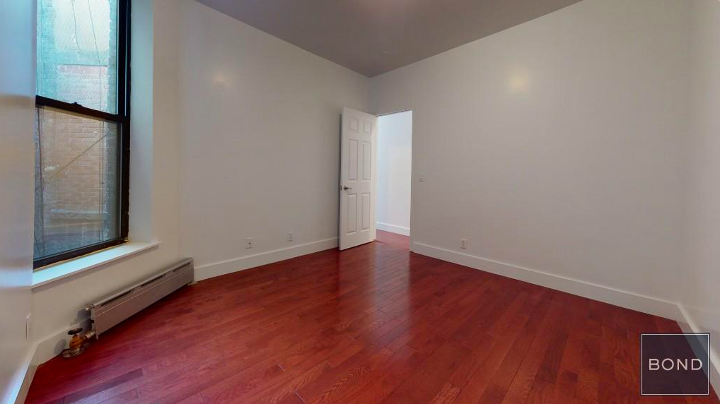 693 Ninth Avenue - Photo 3