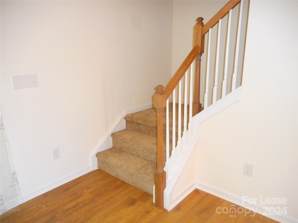 2837 Aubrey Street - Photo 6