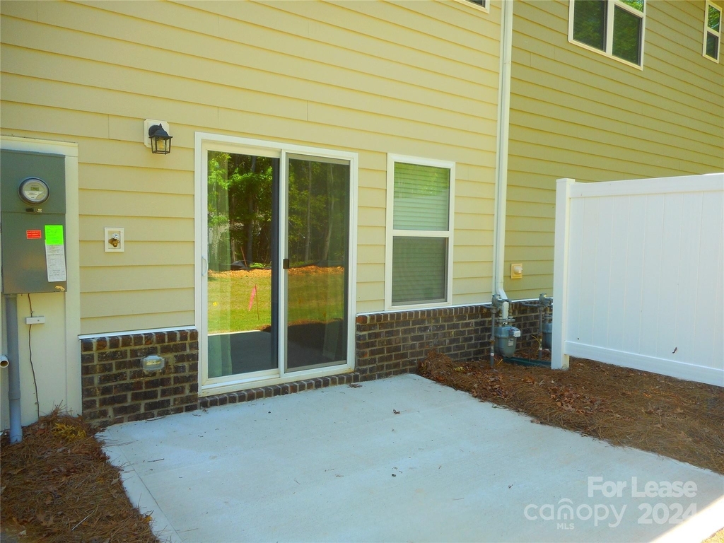 2837 Aubrey Street - Photo 8