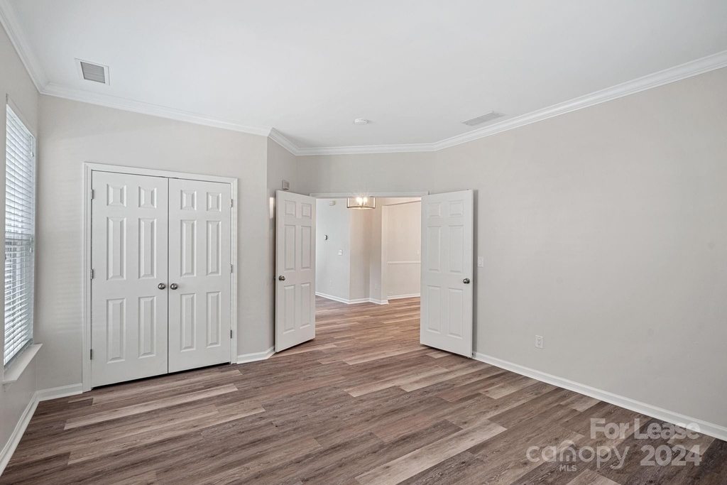 12723 Cross Dale Drive - Photo 4