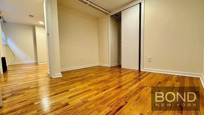 213.5 West 16th Street - Photo 15