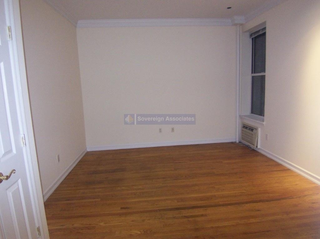 137 West 82nd Street - Photo 8