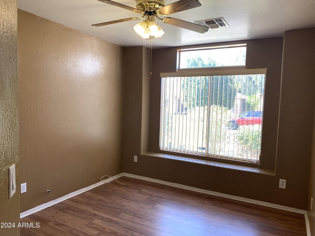 1109 E Montoya Lane - Photo 18