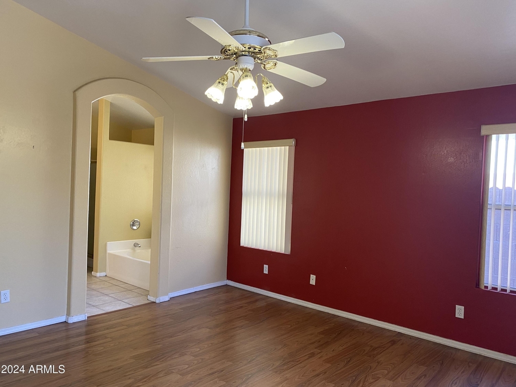 1109 E Montoya Lane - Photo 12