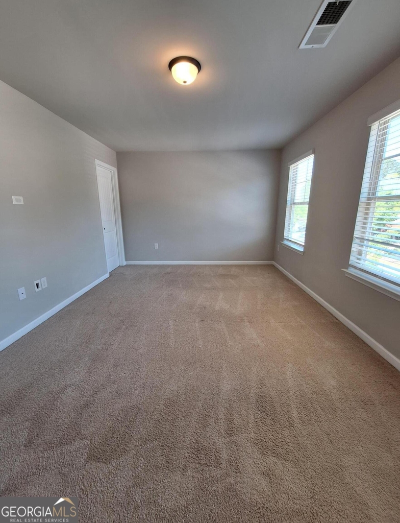 5051 Pioneer Parkway - Photo 10