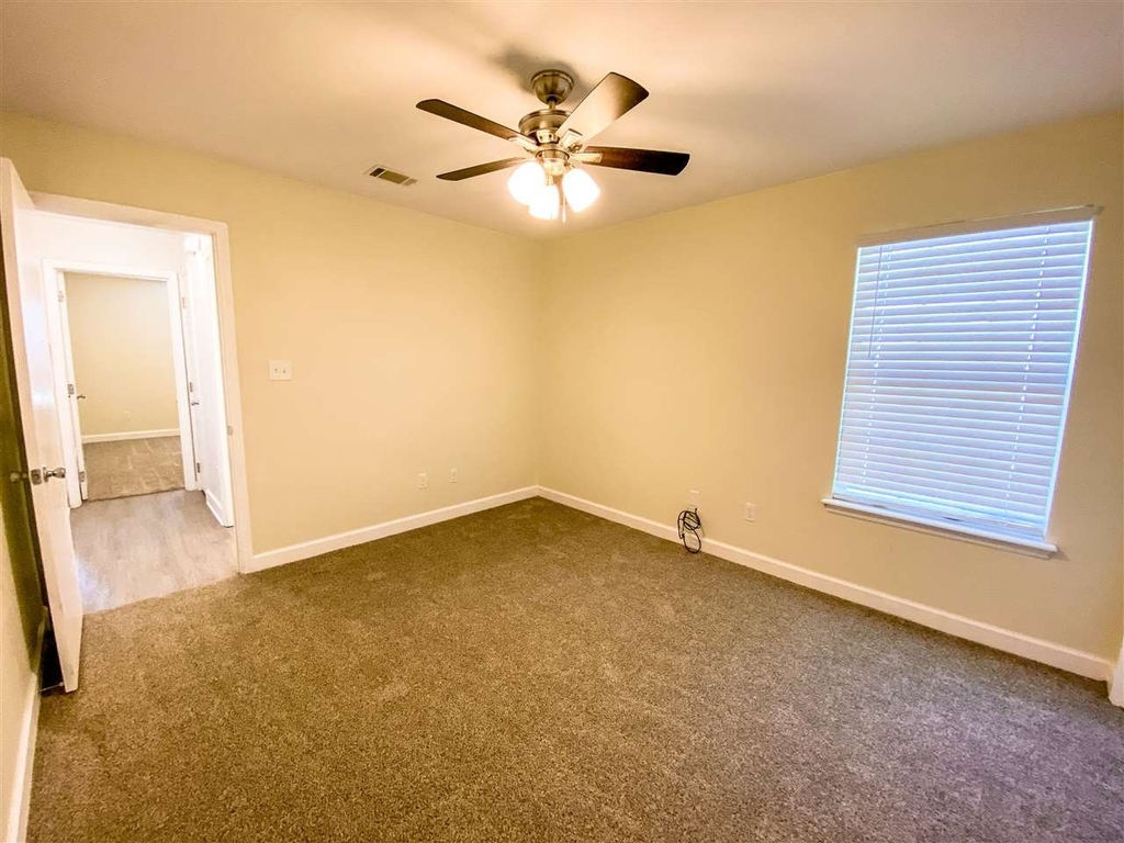 1301 Sumerlin Drive - Photo 18