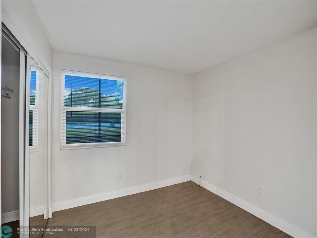 1235 Sw 46th Ave - Photo 26