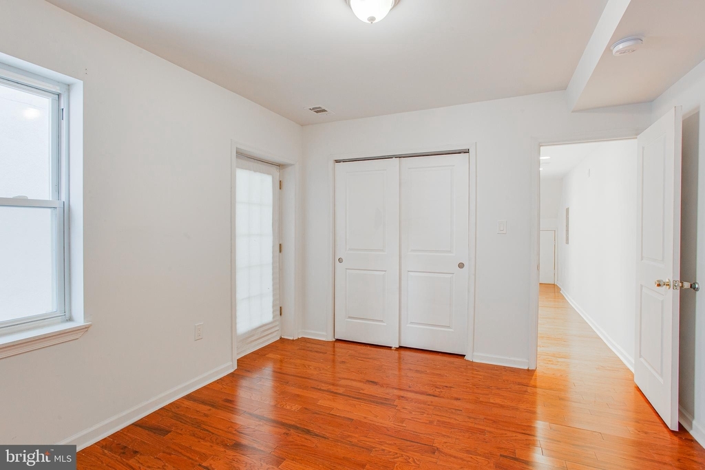 1631 Germantown Avenue - Photo 25