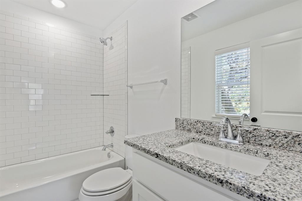 103 E Bond Street - Photo 14