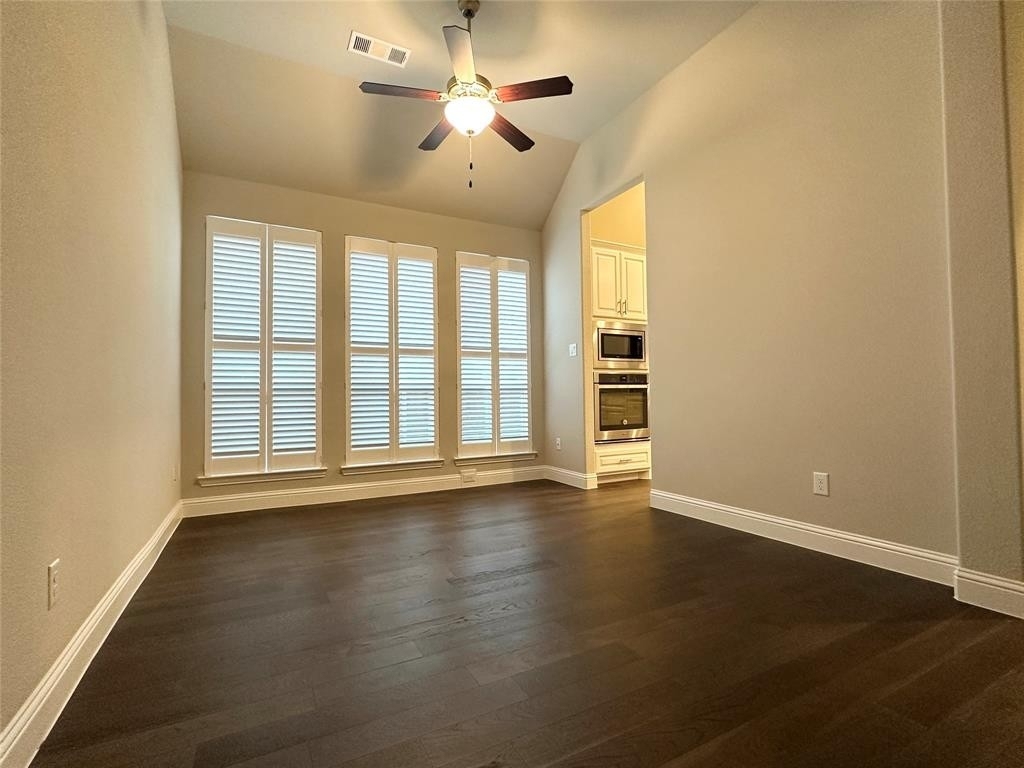 6800 Marina Circle - Photo 2