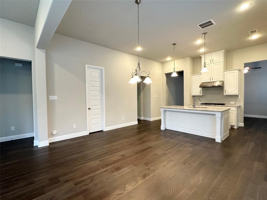 6800 Marina Circle - Photo 4