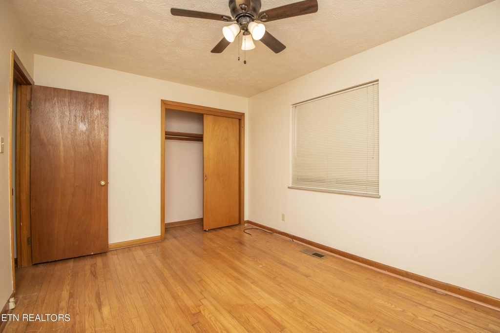 4004 Deerfield Rd - Photo 14