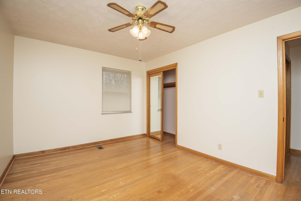 4004 Deerfield Rd - Photo 17