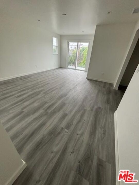 12831 Admiral Ave - Photo 18