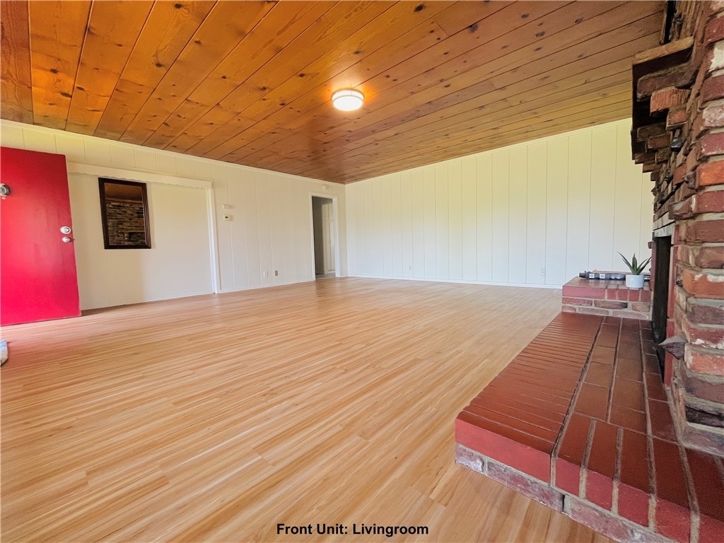 13949 Foster Avenue - Photo 2