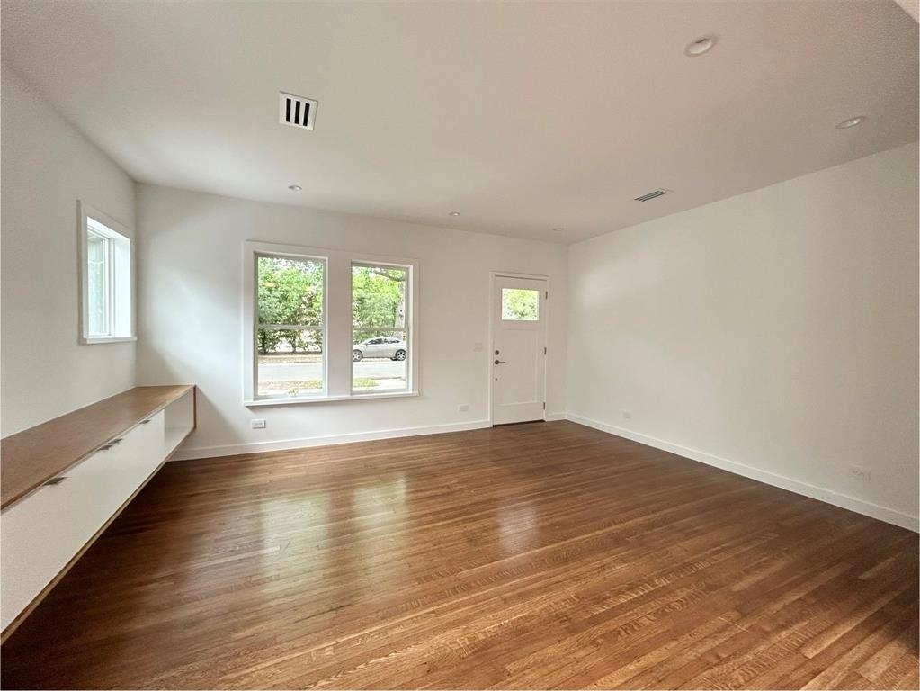 1409 Branard Street - Photo 2