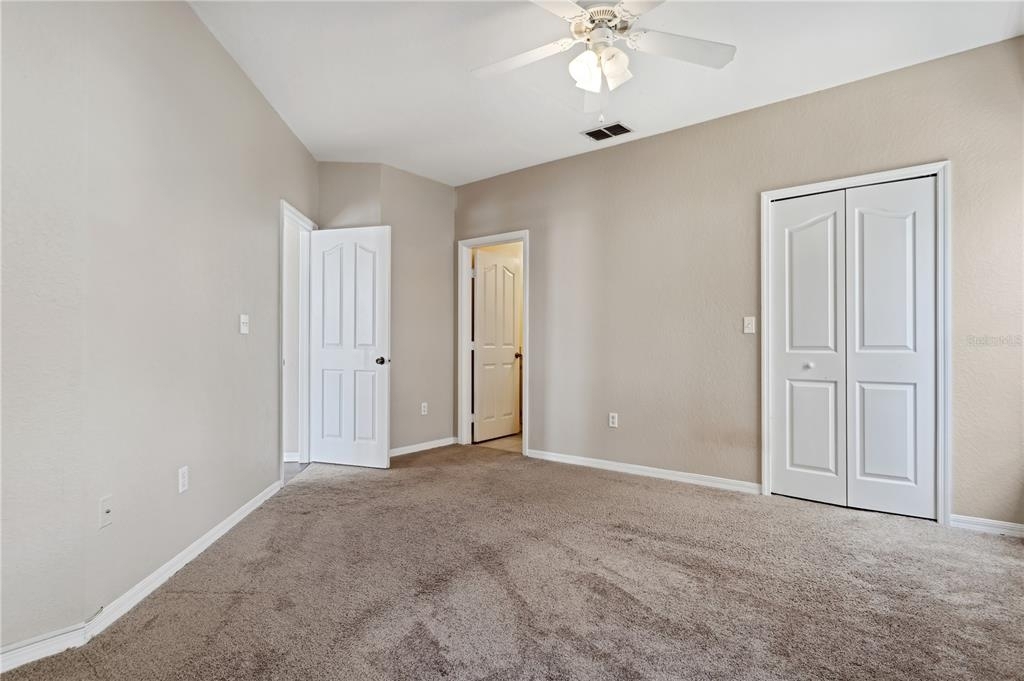 5511 Legacy Crescent Place - Photo 13