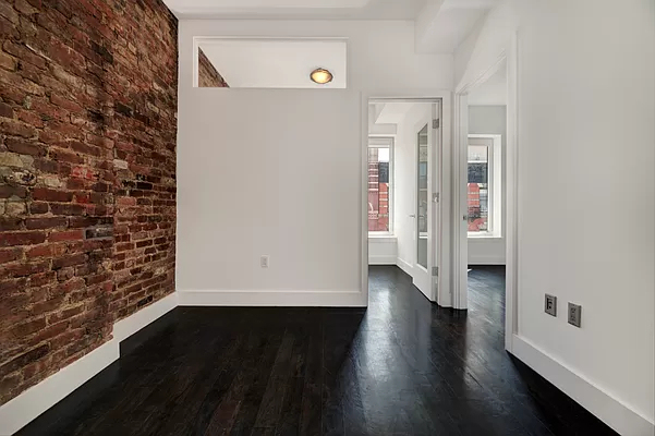 143 Ludlow Street - Photo 1