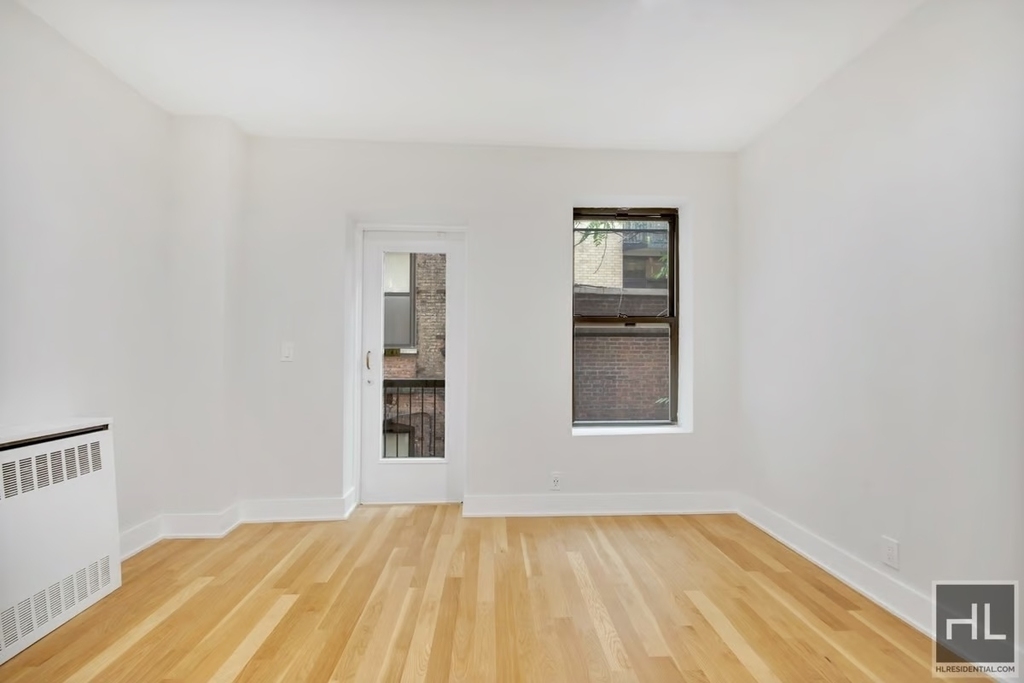 226 East 25th Street - Photo 1