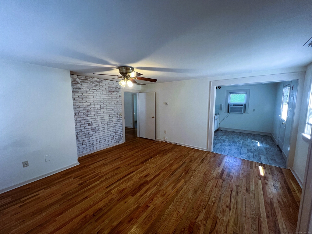 150 Brentwood Avenue - Photo 1