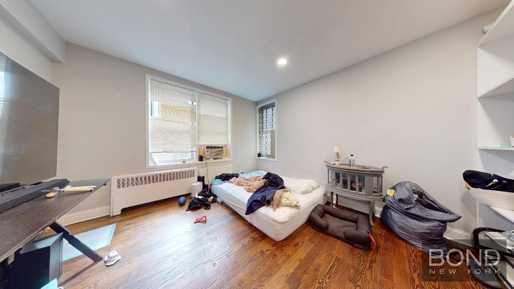 340 East 58th Street - Photo 2