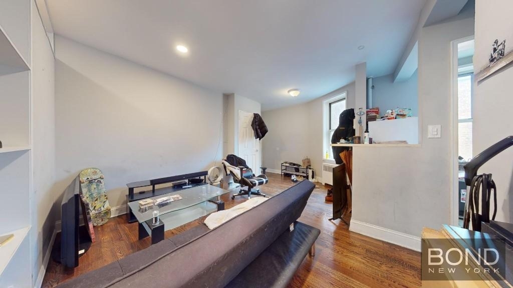 340 East 58th Street - Photo 0