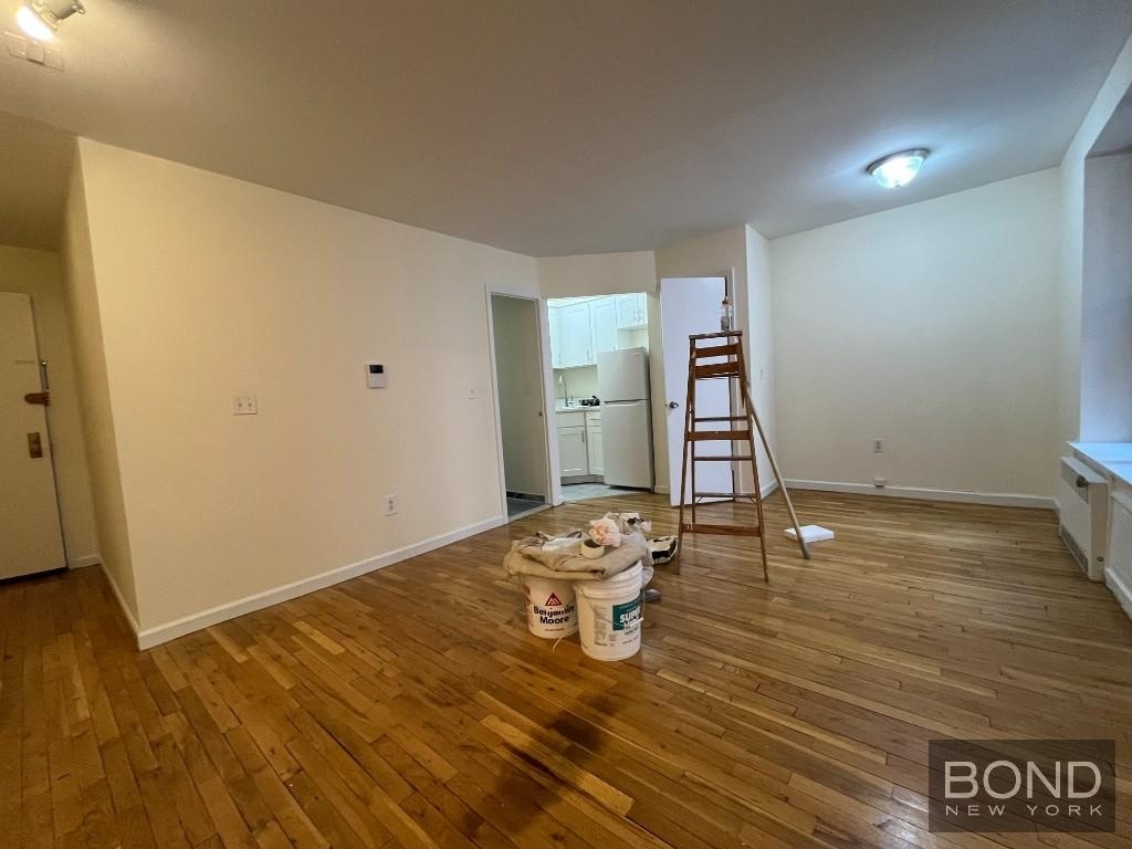 162 West 80th Street - Photo 2