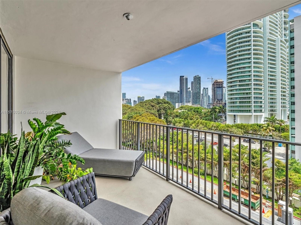 1865 Brickell Ave - Photo 27