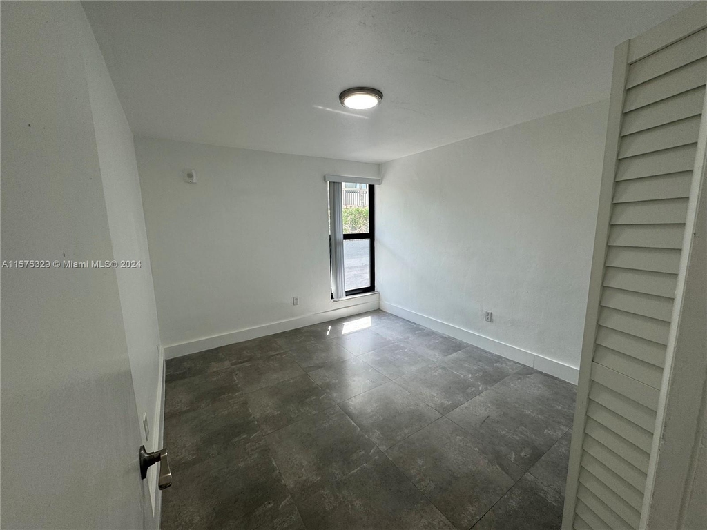 3011 Sw 1st Ave - Photo 16