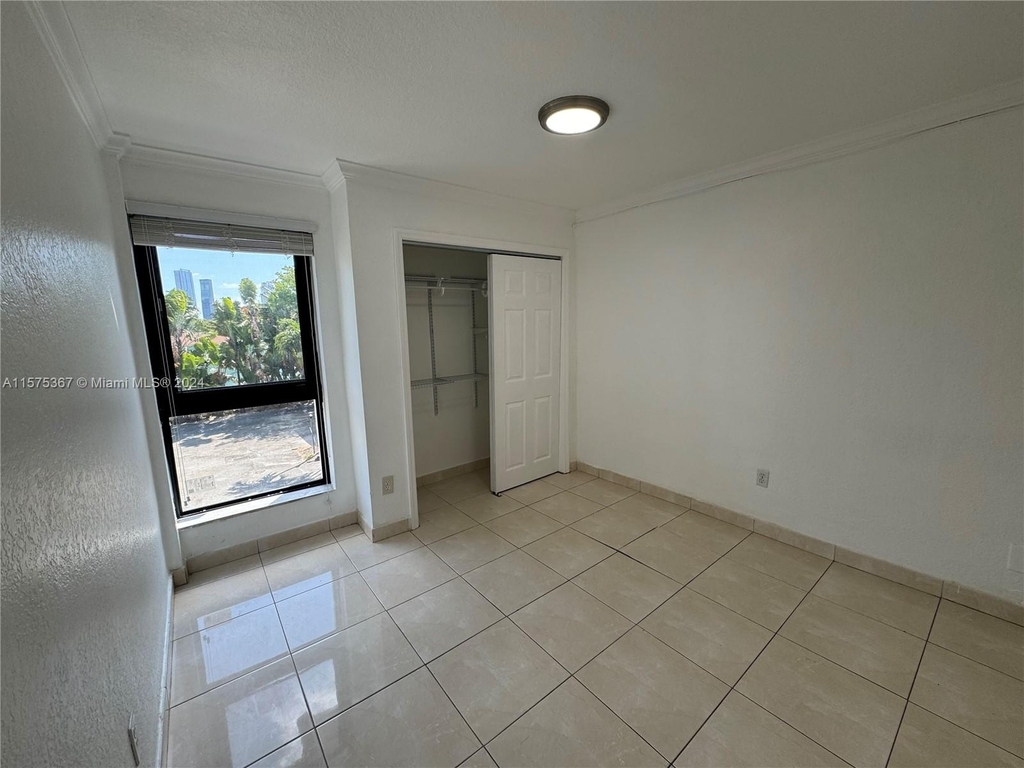 3011 Sw 1st Ave - Photo 37