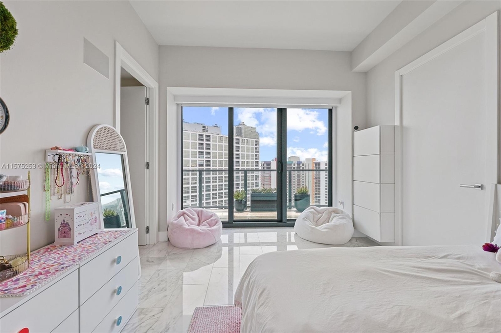 1451 Brickell Ave - Photo 10