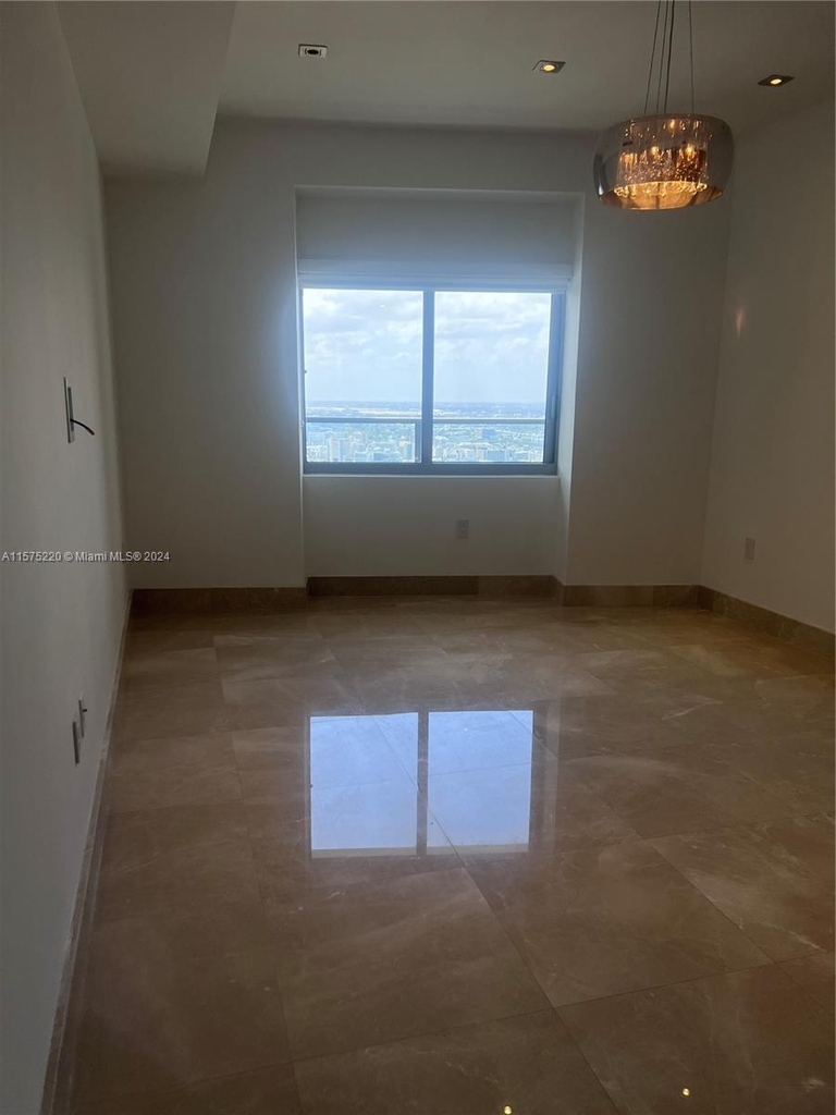 1100 Biscayne Blvd - Photo 20