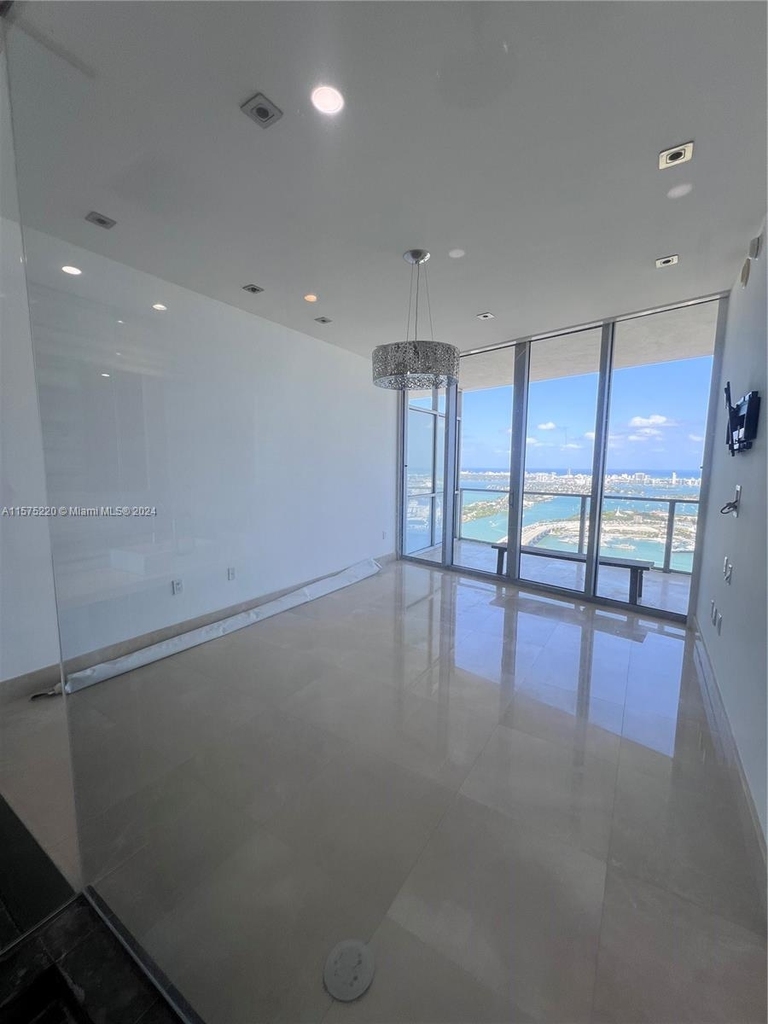 1100 Biscayne Blvd - Photo 12