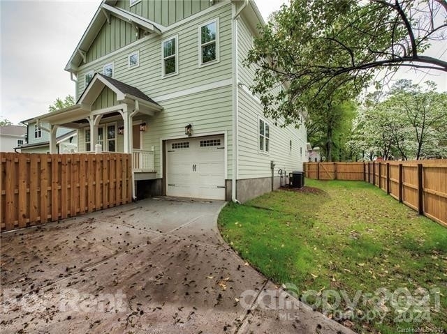 2522 Greenland Avenue - Photo 1