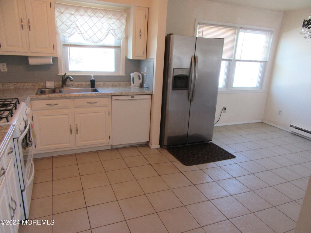 573 Palmer Avenue - Photo 1