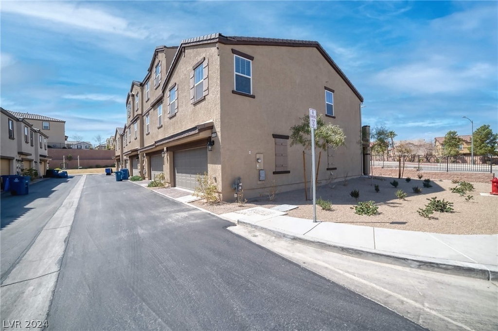 1178 Solano Hills Court - Photo 23