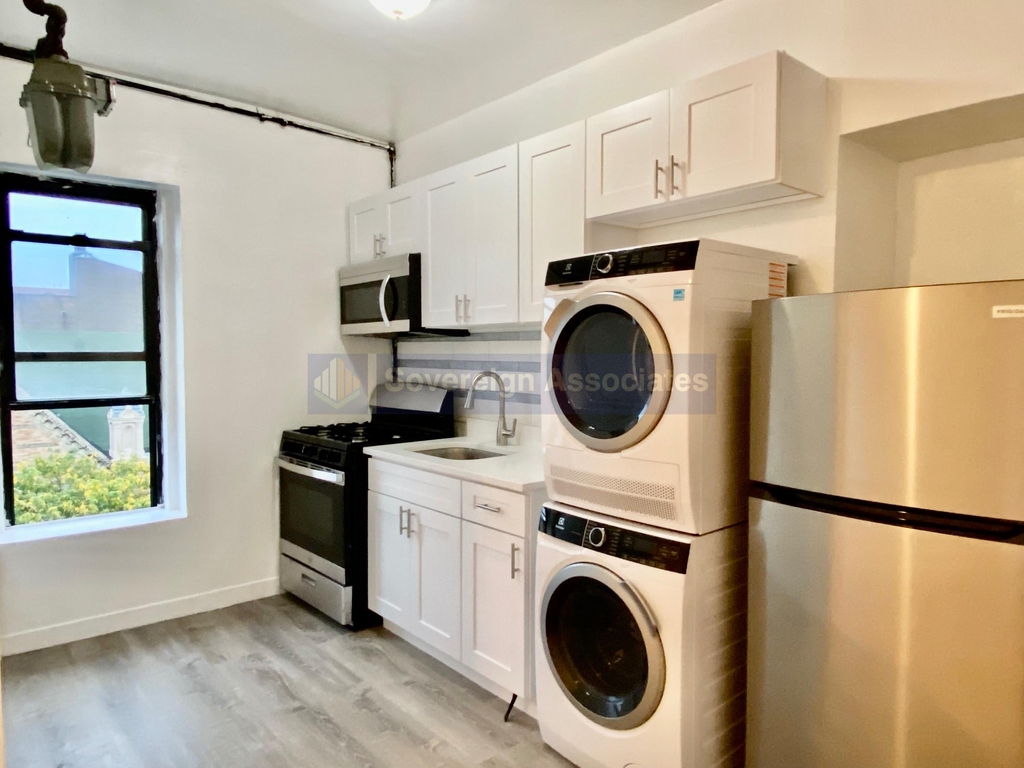 201 West 105th Street - Photo 2