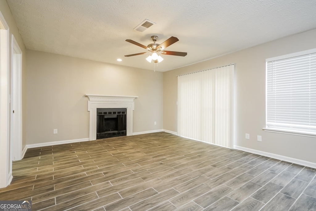 5450 Forest Downs Circle - Photo 2