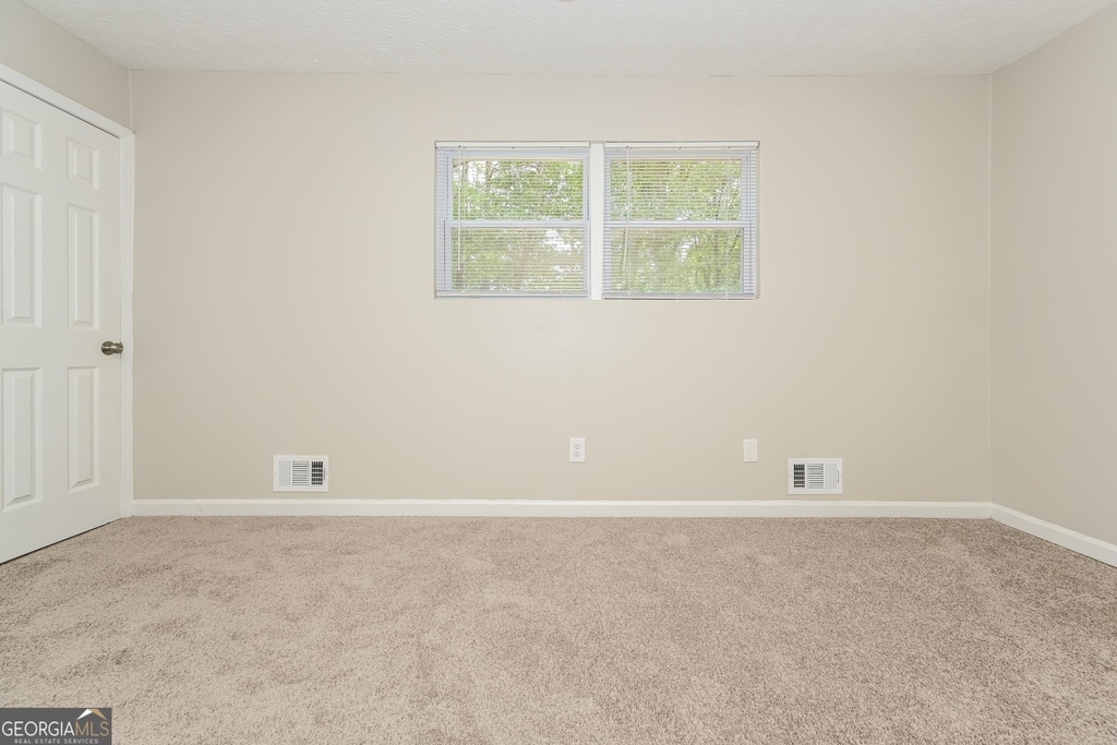 7000 Smoke Ridge Way - Photo 7