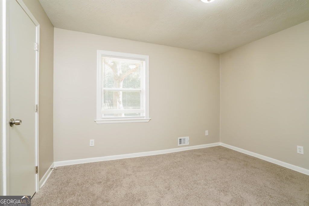 8755 Bellwood Court - Photo 10