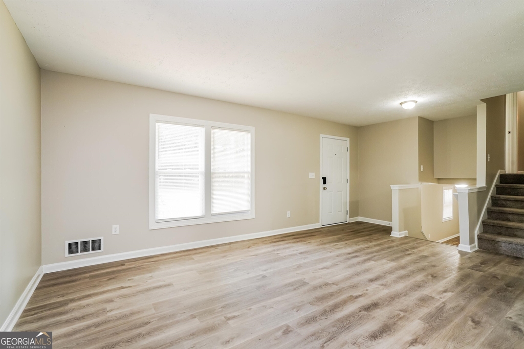 8755 Bellwood Court - Photo 2