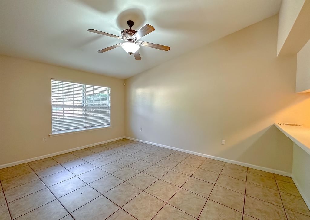 2738 W Tharpe Street - Photo 6