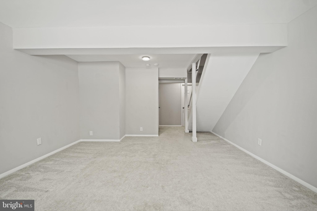 6842 Heatherway Court - Photo 28